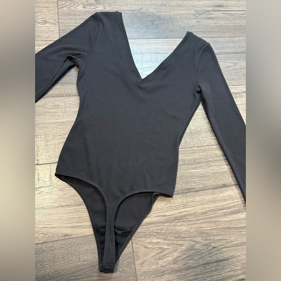Wilfred | Plunge Bodysuit - Picture 2 of 4